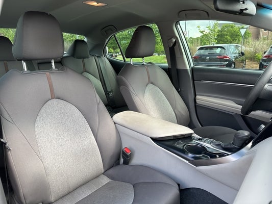 2019 Toyota Camry Hybrid XLE in Tupelo, TN - Carlock Auto Group