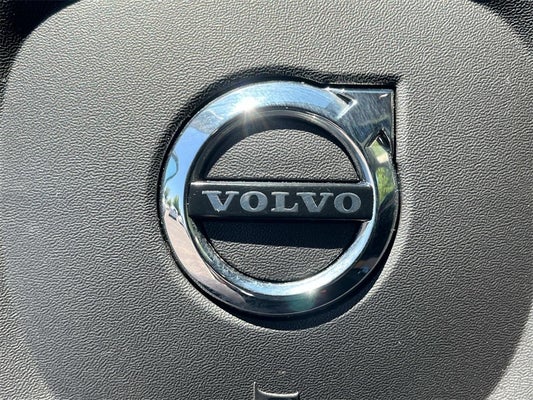 2021 Volvo XC90 T6 Momentum in Tupelo, TN - Carlock Auto Group